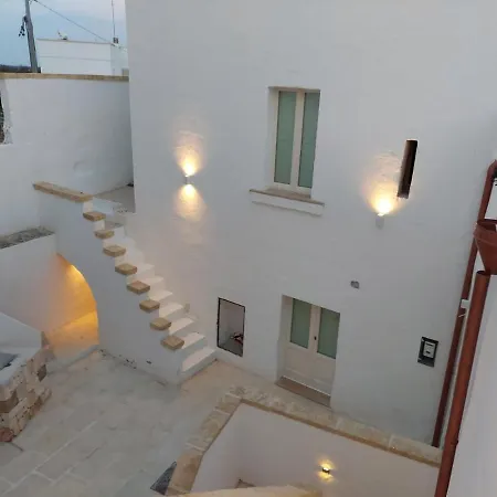 Palazzo Melcarne *
