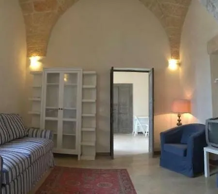 Palazzo Melcarne *